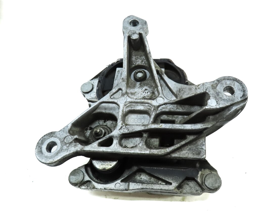 Thumbnail 4: 2015 AUDI A6 (C7) 3.0L SUPER CTUA ENGINE AUTO AWD TRANSMISSION MOUNT BRACKET