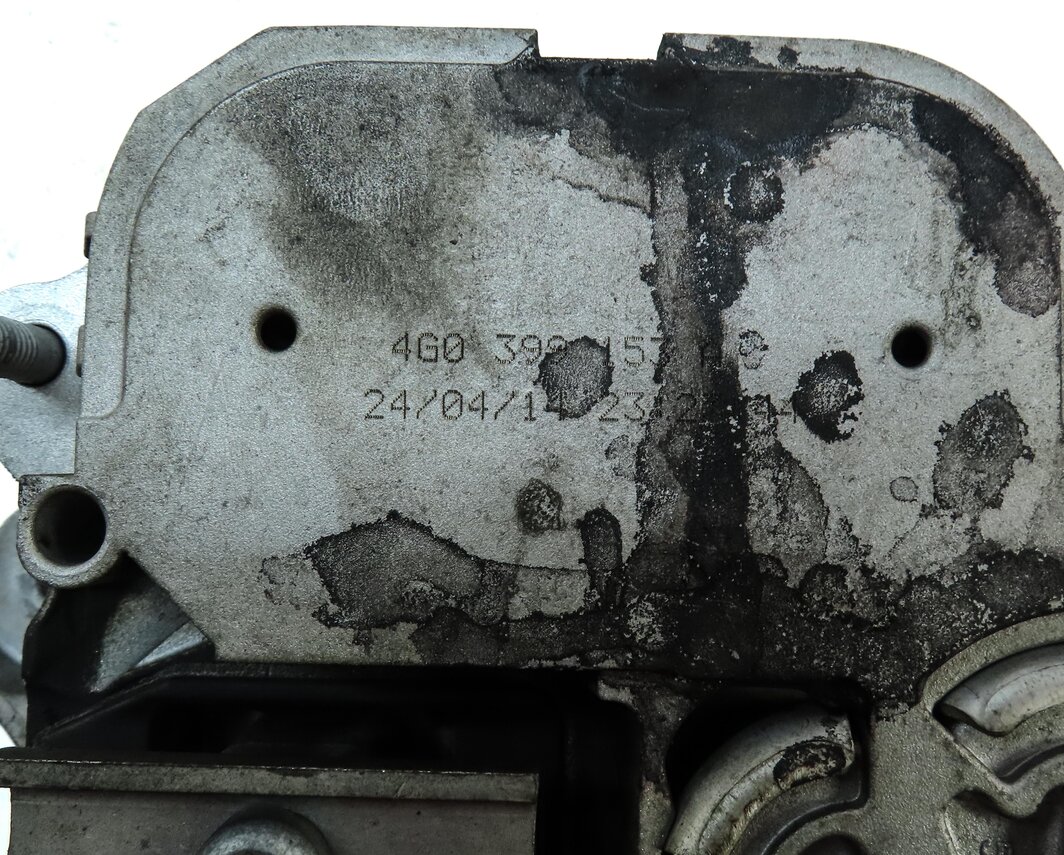 Thumbnail 6: 2015 AUDI A6 (C7) 3.0L SUPER CTUA ENGINE AUTO AWD TRANSMISSION MOUNT BRACKET