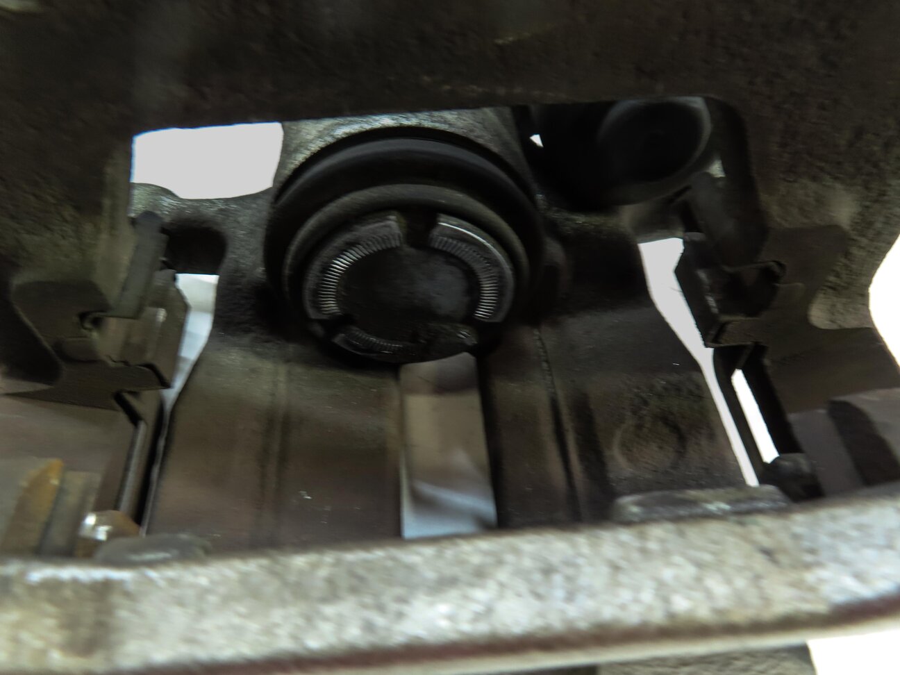 Thumbnail 7: 2012-2018 AUDI A6 A7 (C7) RIGHT PASSENGER REAR DISC BRAKE CALIPER (300mm ROTOR)