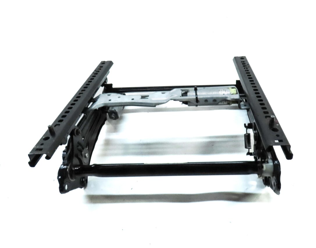 Thumbnail 5: 08-14 MERCEDES C-CLASS (W204) SEDAN - FRONT RIGHT PASSENGER SEAT TRACK w/ MOTORS
