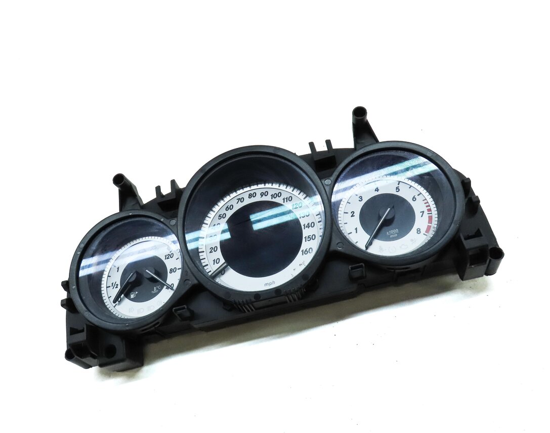 Thumbnail 4: 2012 MERCEDES C250 C300 C350 (C204 W204) SPEEDOMETER GAUGE CLUSTER (154k MILES)