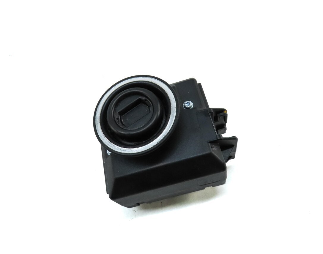 Thumbnail 3: 2008-2013 MERCEDES C E GLK350 (A207 C207 W204 W207 X204) IGNITION SWITCH MODULE