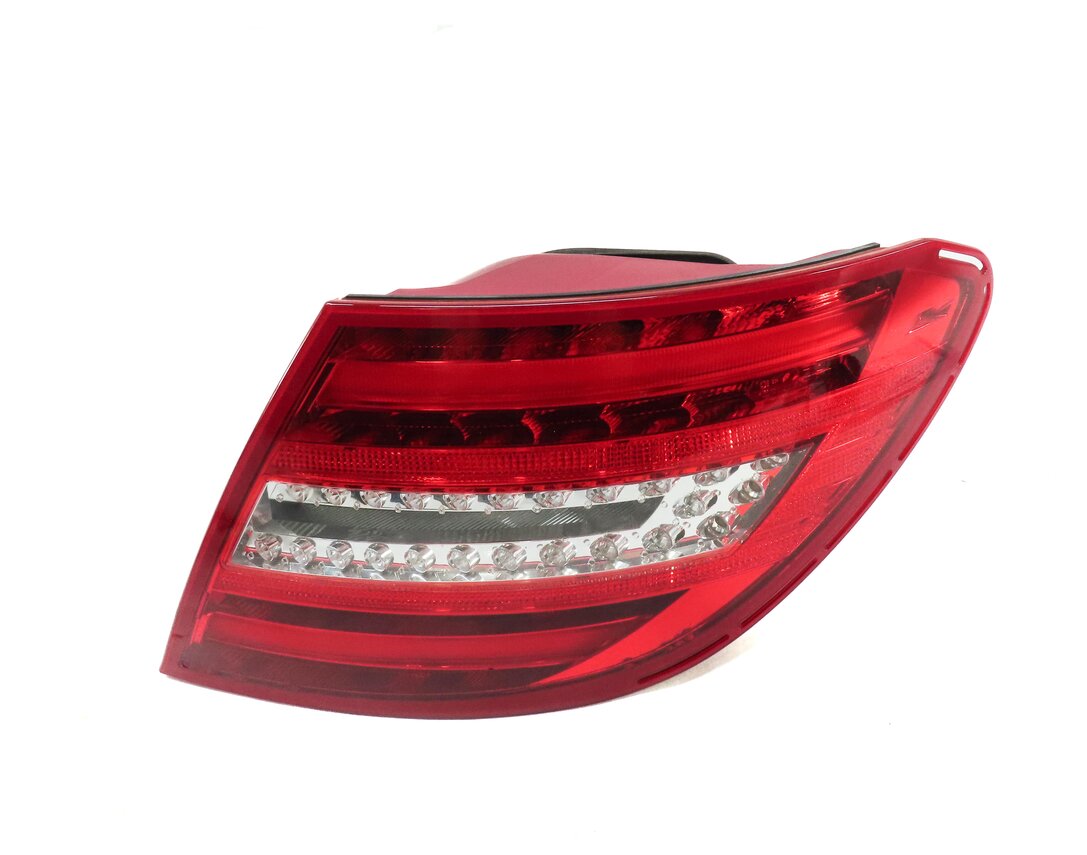 Thumbnail 3: 12-15 MERCEDES C250 C300 C350 (W204) RIGHT PASSENGER TAILLIGHT BRAKE LIGHT LAMP
