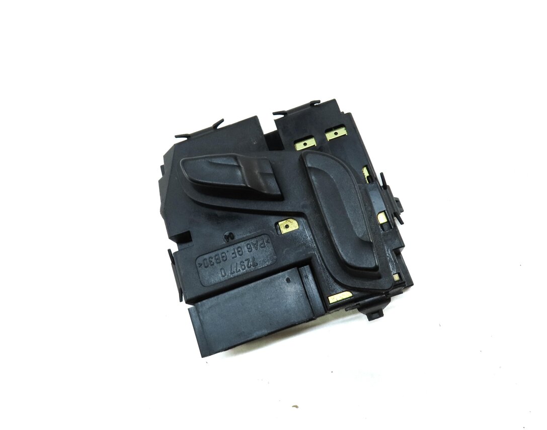 Thumbnail 3: 10-17 MERCEDES C E GLK CLS (W204 W207 W212 W218) LEFT DRIVER SEAT ADJUST SWITCH