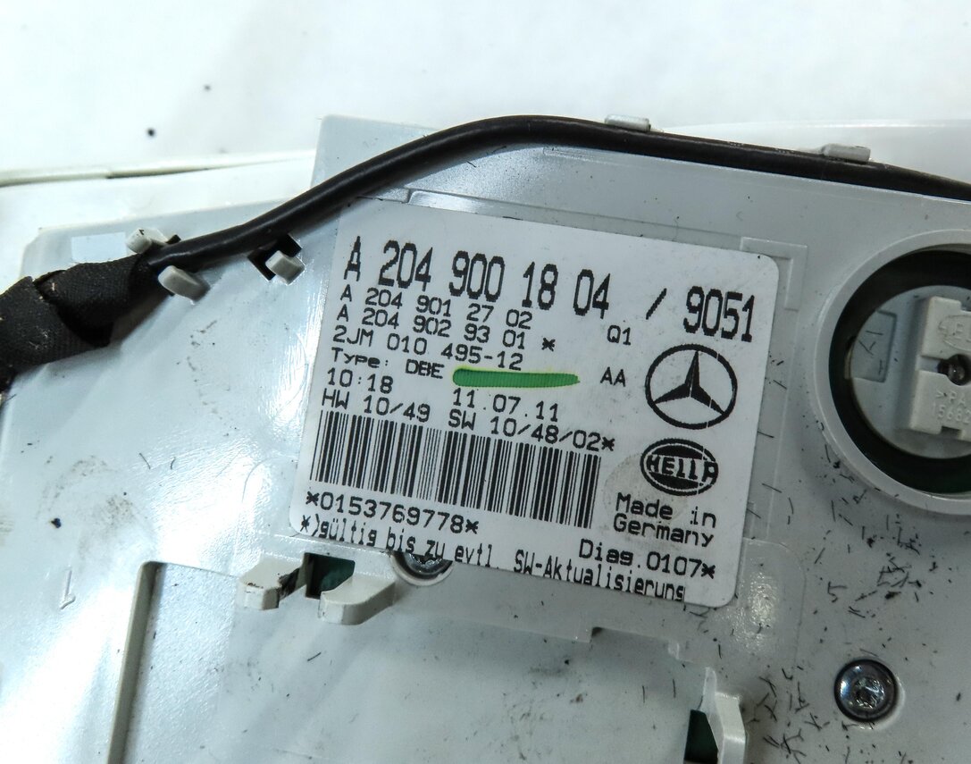 Thumbnail 7: 2012 MERCEDES C-CLASS W204 FRONT ROOF PRIMARY DOME LIGHT MAP READING LAMP BLACK