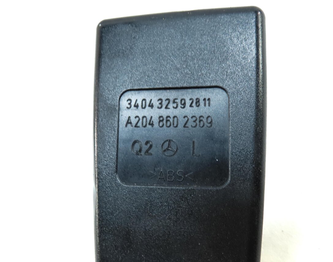 Thumbnail 6: 2009-2015 MERCEDES C GLK CLASS (X204 W204) FRONT LEFT DRIVER SEATBELT RECEIVER