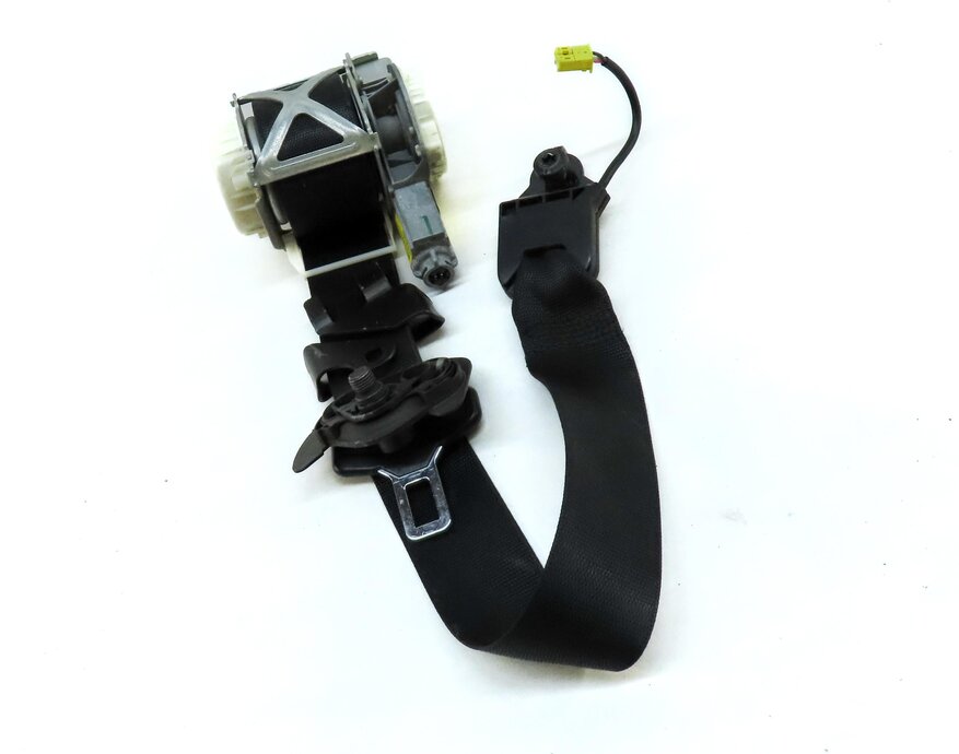 Thumbnail 3: 12-14 MERCEDES C-CLASS W204 SEDAN FRONT RIGHT PASSENGER SEATBELT RETRACTOR BLACK