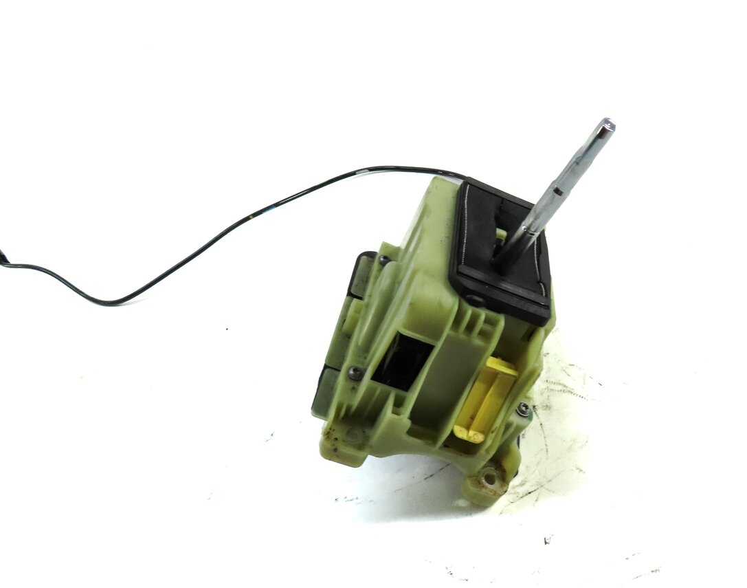 Thumbnail 5: 2012 MERCEDES C-CLASS (W204) AUTOMATIC AUTO SHIFTER ASSEMBLY 2042677524