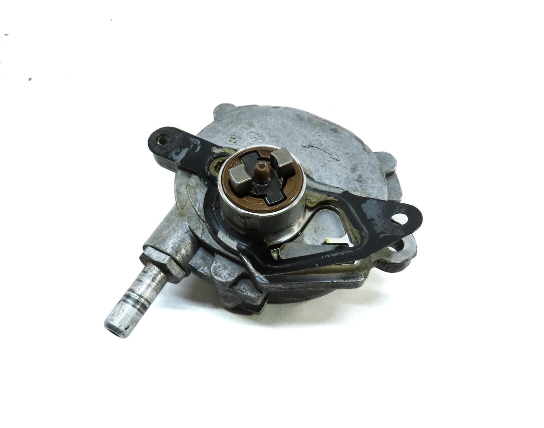 2012-2015 MERCEDES BENZ C250 SLK250 (W204 R172) RWD 1.8L TURBO BRAKE VACUUM PUMP