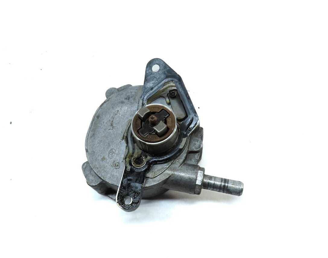 Thumbnail 3: 2012-2015 MERCEDES BENZ C250 SLK250 (W204 R172) RWD 1.8L TURBO BRAKE VACUUM PUMP