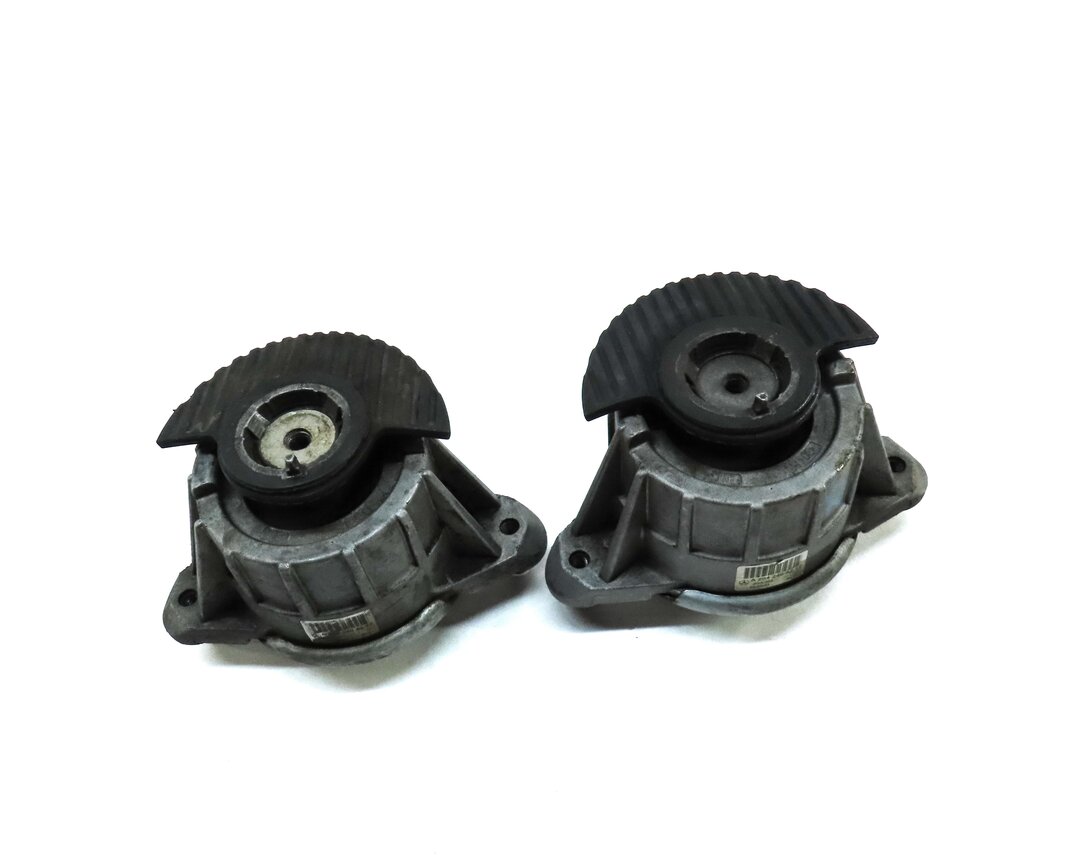Thumbnail 2: 2012 MERCEDES C-CLASS (W204) 1.8L TURBO M271 LEFT & RIGHT ENGINE MOUNT SET 2