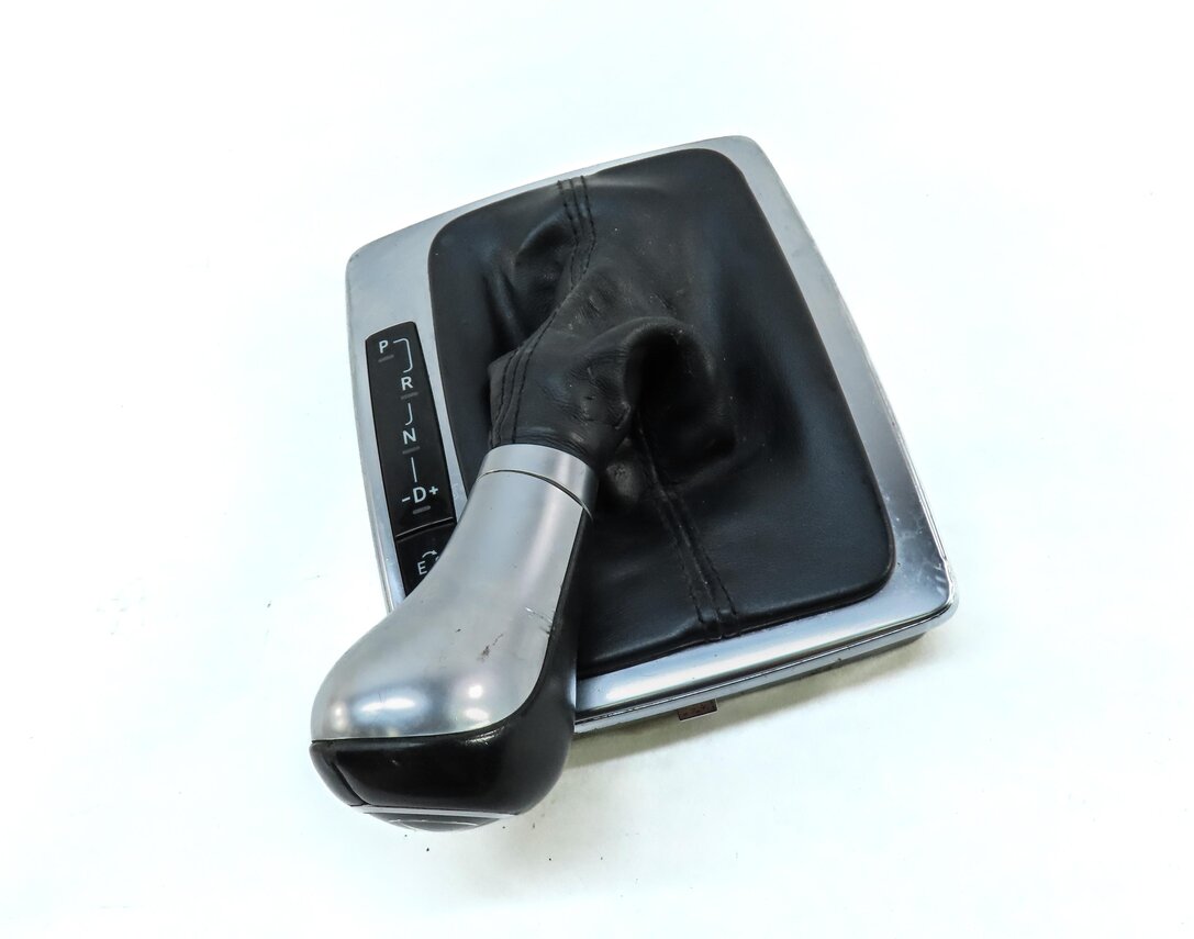 Thumbnail 3: 2012 MERCEDES C-CLASS (W204) AUTO AUTOMATIC SHIFTER SHIFT KNOB w/ TRIM & BOOT