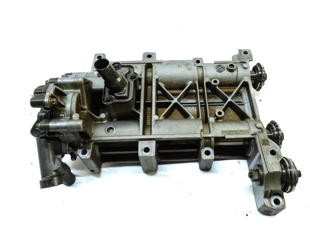 Thumbnail 5: 2012 MERCEDES C-CLASS (W204) 1.8L TURBO M271 ENGINE OIL PUMP w/ BALANCE SHAFT