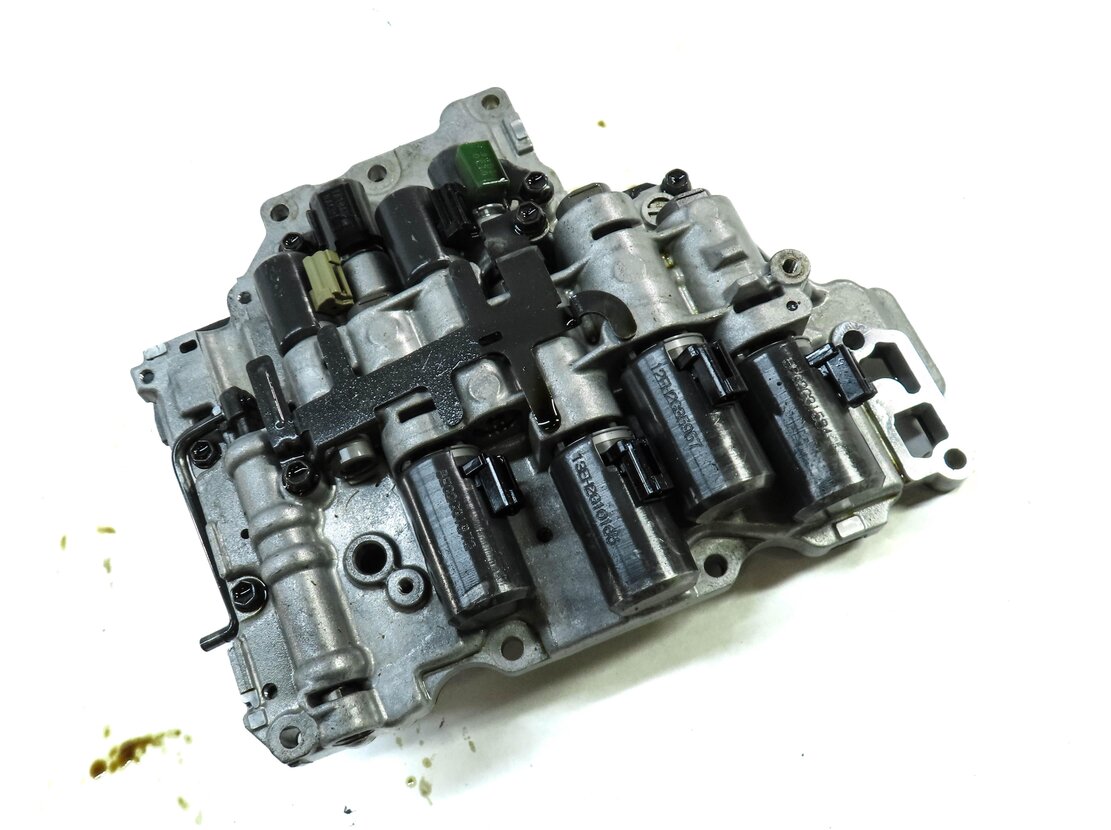 Thumbnail 3: 2012-2015 LAND ROVER LR2 RANGE ROVER EVOQUE (L538) AUTO TRANSMISSION VALVE BODY