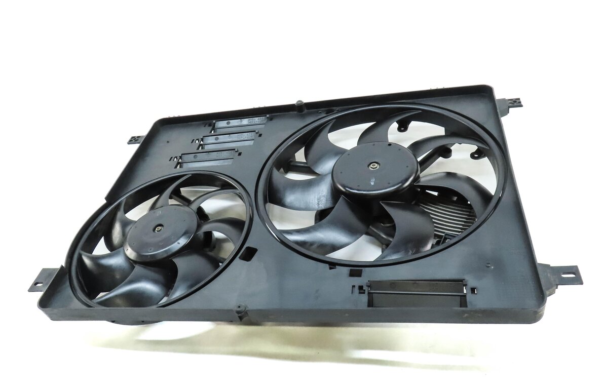 Thumbnail 2: 12-17 LR2 DISCOVERY SPORT RANGE ROVER EVOQUE (L538 L550) RADIATOR COOLING FAN