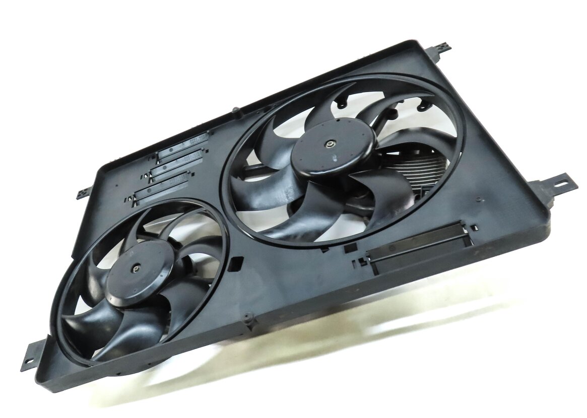 Thumbnail 3: 12-17 LR2 DISCOVERY SPORT RANGE ROVER EVOQUE (L538 L550) RADIATOR COOLING FAN