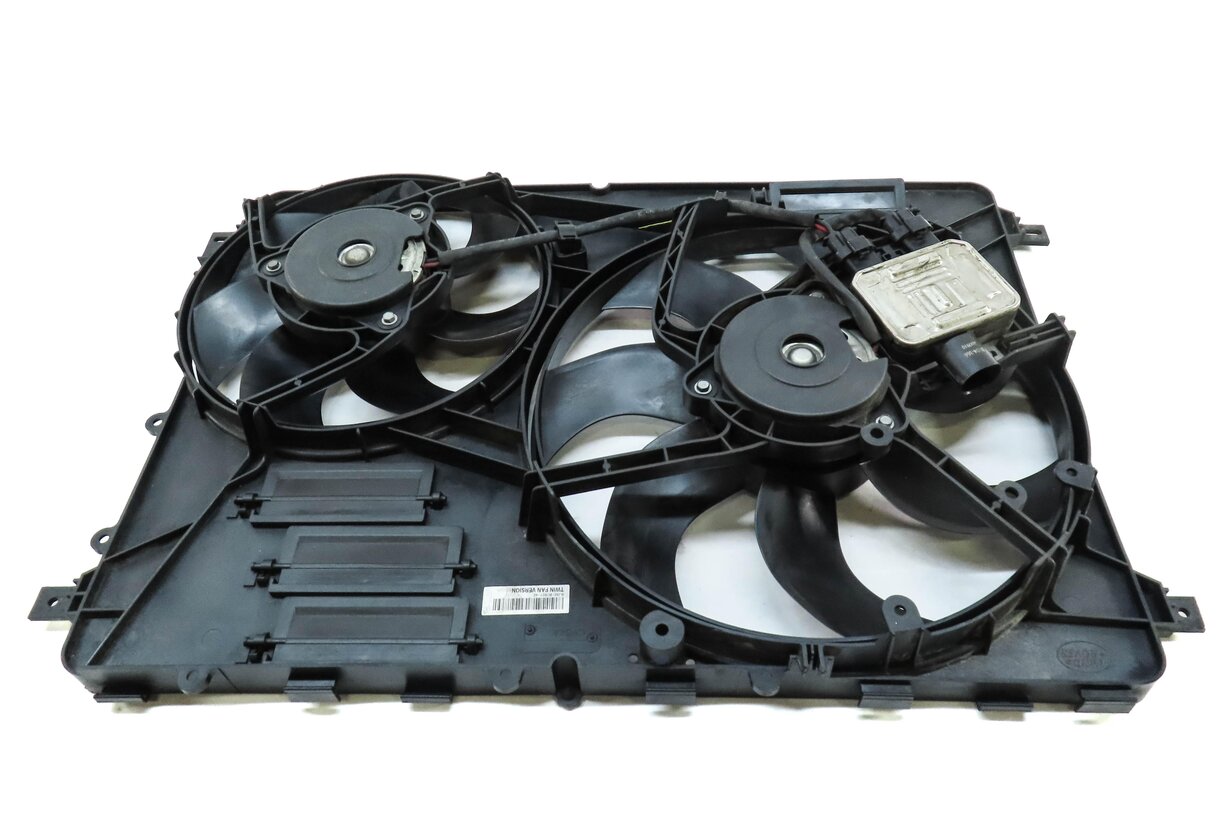 Thumbnail 6: 12-17 LR2 DISCOVERY SPORT RANGE ROVER EVOQUE (L538 L550) RADIATOR COOLING FAN