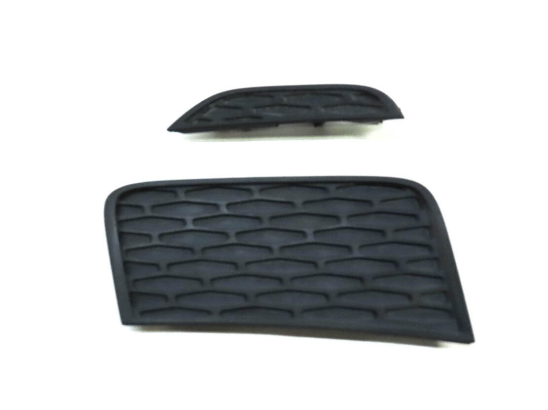 Thumbnail 5: 2013 LAND RANGE ROVER EVOQUE L538 FRONT RIGHT PASSENGER BUMPER FOGLIGHT TRIM SET