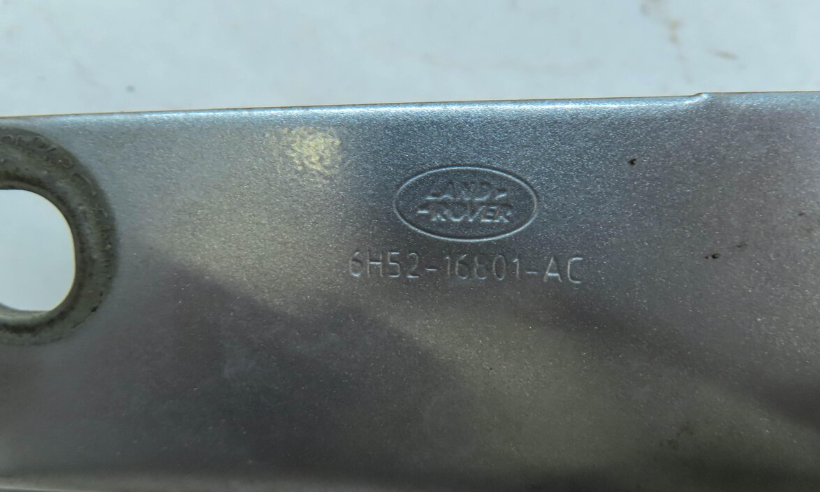Thumbnail 7: 08-19 LAND ROVER LR2 RANGE ROVER EVOQUE L538 FRONT HOOD HINGE SET (INDUS SILVER)