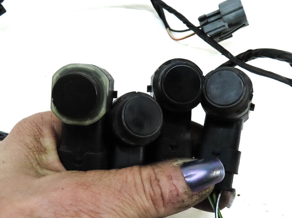 Thumbnail 6: 13 RANGE ROVER EVOQUE L538 REAR PARK ASSIST PDC SENSOR SET4 BLACK & WIRE HARNESS
