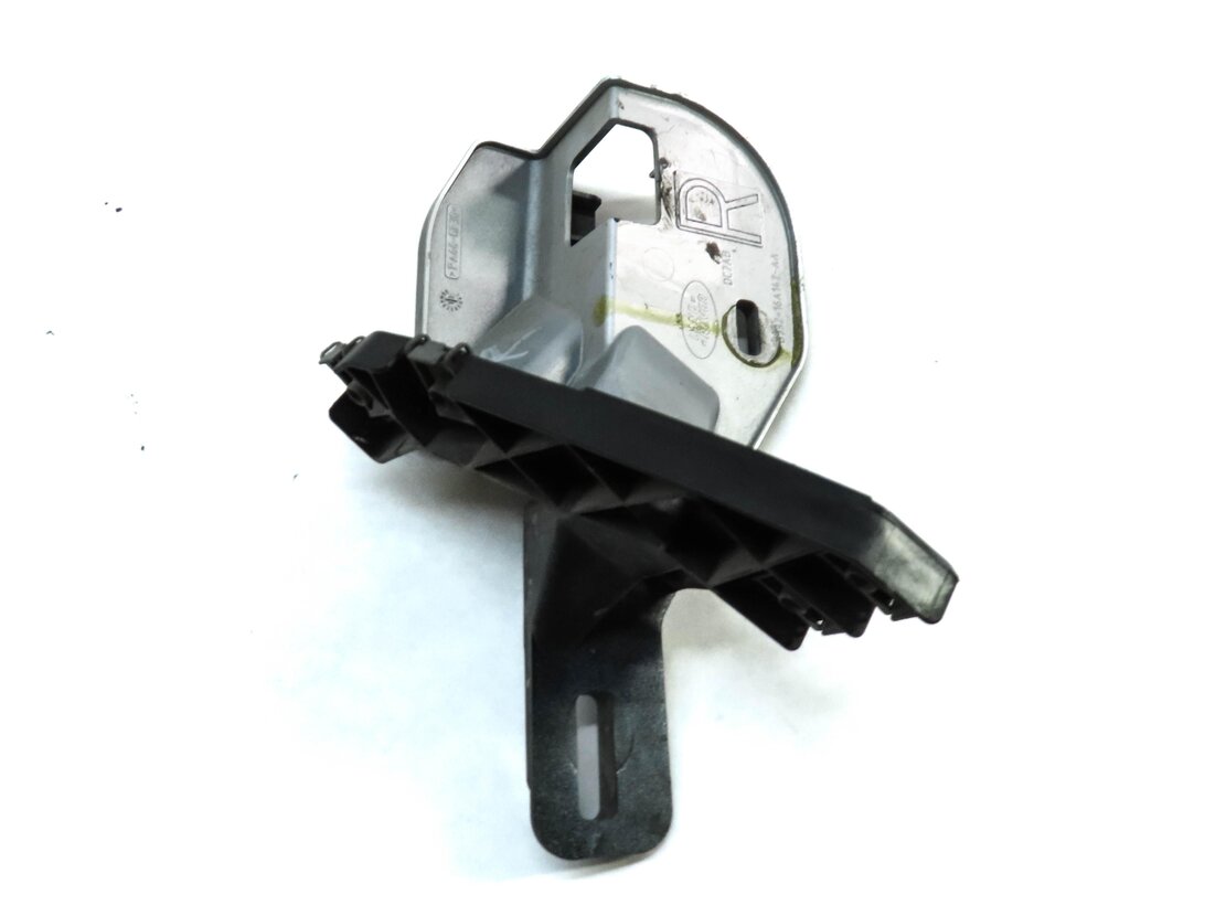 Thumbnail 4: 2013 LAND RANGE ROVER EVOQUE L538 FRONT RIGHT FENDER MOUNT BRACKET INDUS SILVER