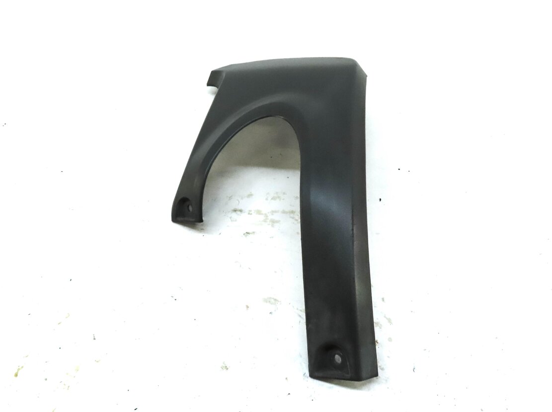 Thumbnail 5: 2013 LAND RANGE ROVER EVOQUE (L538) REAR RIGHT BUMPER EXHAUST TRIM PANEL (GRAY)