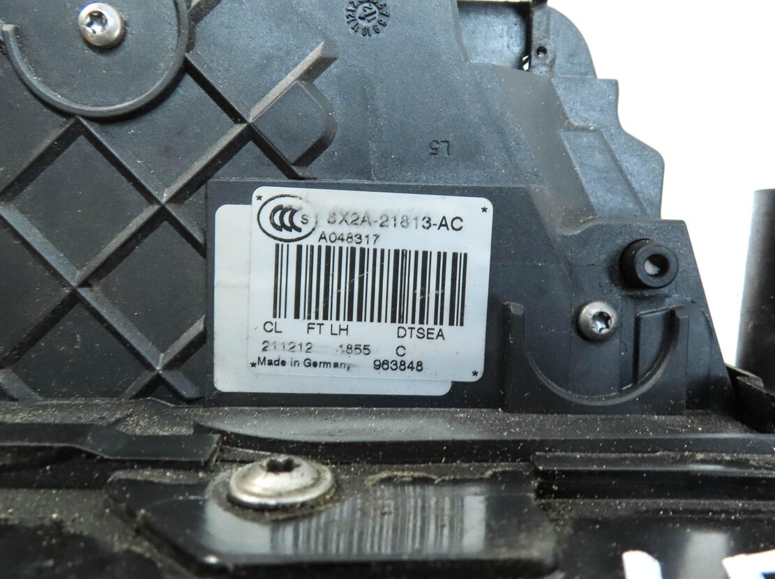 Thumbnail 7: 10-16 LR4 - RANGE ROVER SPORT EVOQUE (L320 L538) LEFT FRONT PASSIVE DOOR LATCH