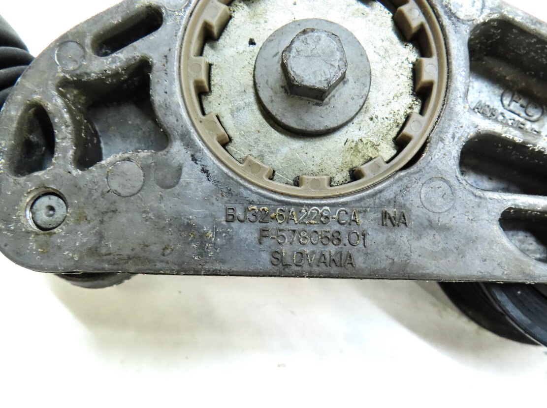 Thumbnail 8: 2013 LAND RANGE ROVER EVOQUE (L538) 2.0L TURBO ENGINE BELT TENSIONER BJ326A228BA