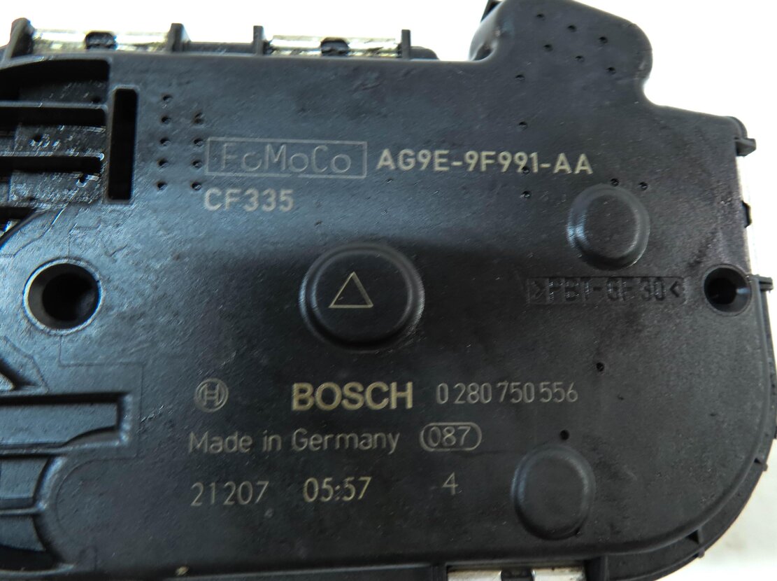 Thumbnail 6: 2012-2015 LAND ROVER LR2 / RANGE ROVER EVOQUE (L538) 2.0L TURBO THROTTLE BODY