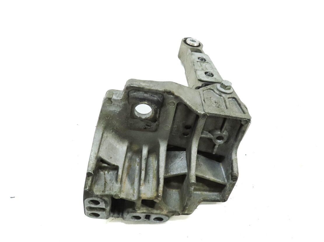 Thumbnail 5: 2013 LAND RANGE ROVER EVOQUE (L538) 2.0L TURBO ENGINE UPPER MOTOR MOUNT