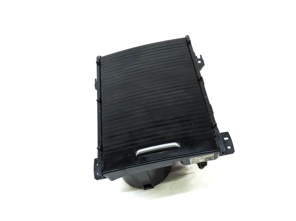 Thumbnail 3: 2013 LAND RANGE ROVER EVOQUE (L538) FRONT CENTER CONSOLE CUPHOLDER w/ 12v SOCKET