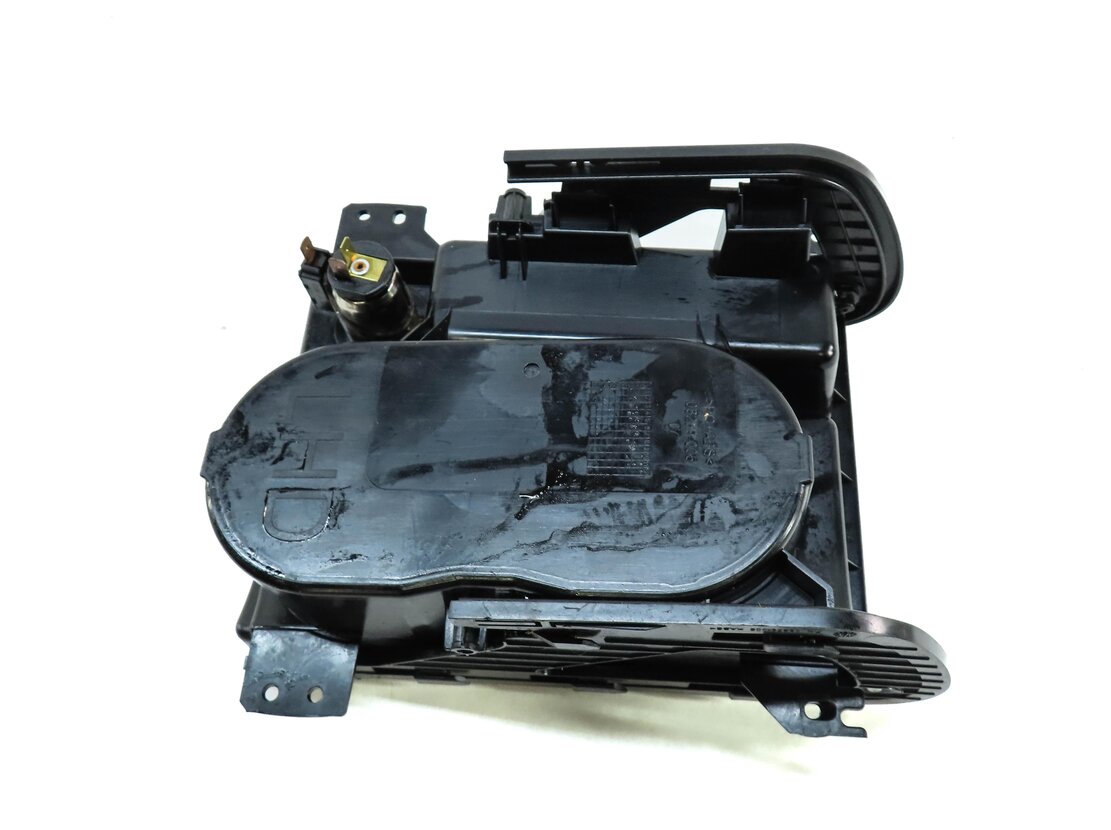Thumbnail 6: 2013 LAND RANGE ROVER EVOQUE (L538) FRONT CENTER CONSOLE CUPHOLDER w/ 12v SOCKET