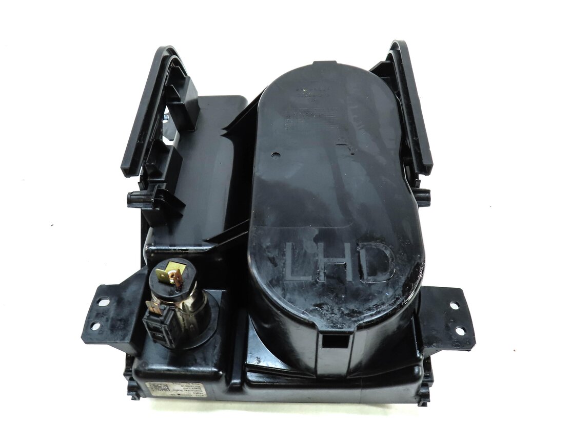 Thumbnail 7: 2013 LAND RANGE ROVER EVOQUE (L538) FRONT CENTER CONSOLE CUPHOLDER w/ 12v SOCKET