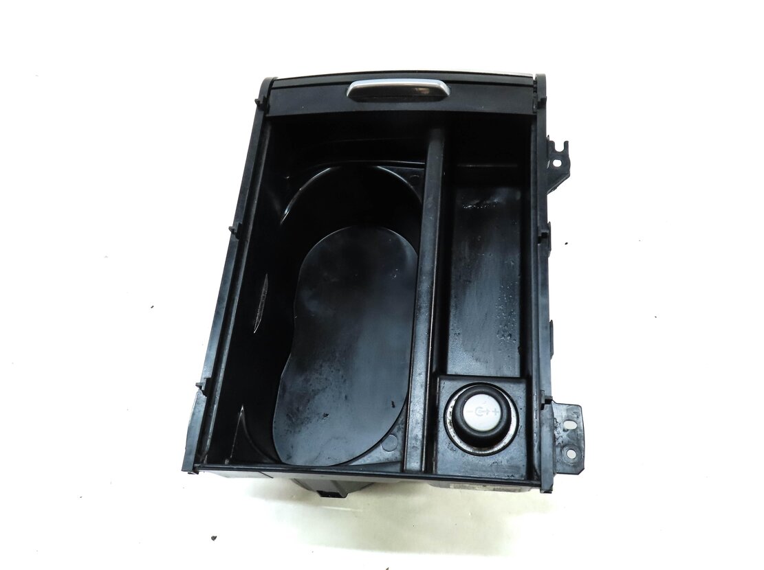 Thumbnail 9: 2013 LAND RANGE ROVER EVOQUE (L538) FRONT CENTER CONSOLE CUPHOLDER w/ 12v SOCKET