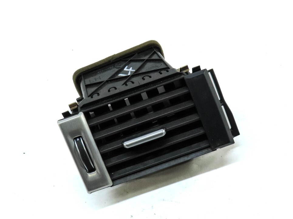 Thumbnail 3: 2013 LAND RANGE ROVER EVOQUE (L538) FRONT LEFT OUTER DASH A/C HEATER AIR VENT