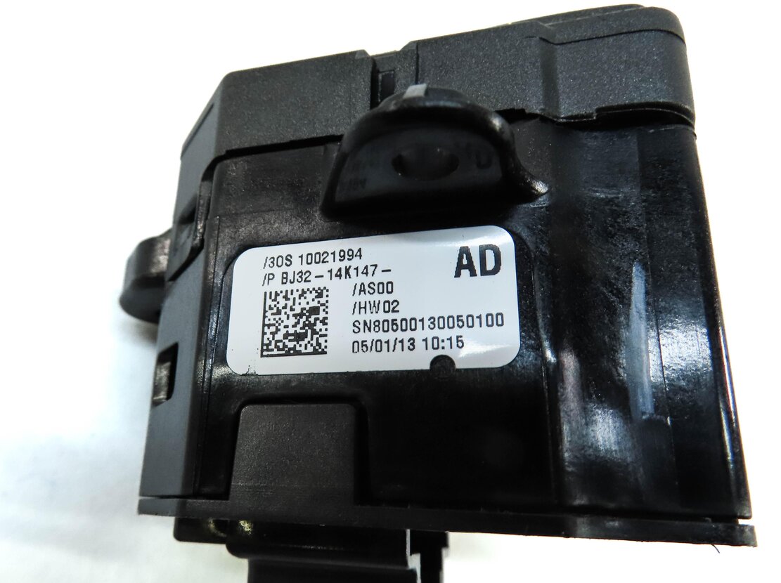 Thumbnail 7: 2013 LAND RANGE ROVER EVOQUE (L538) TRACTION CONTROL HILL DESCENT SWITCH BUTTON