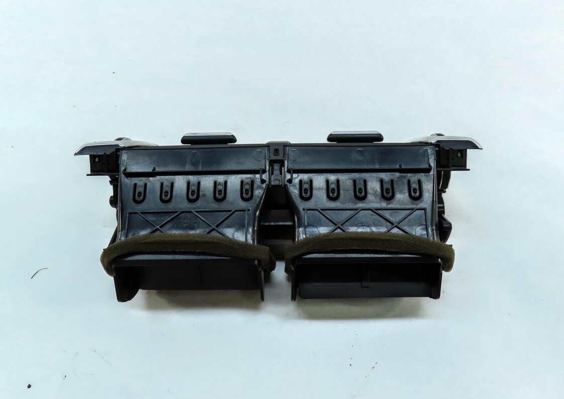 Thumbnail 4: 2013 LAND RANGE ROVER EVOQUE (L538) FRONT CENTER DASH DUAL A/C HEATER AIR VENT