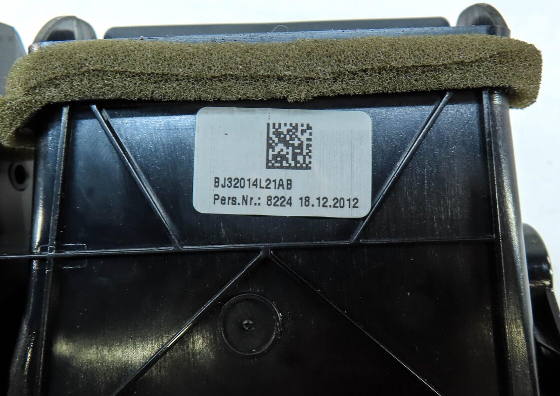 Thumbnail 6: 2013 LAND RANGE ROVER EVOQUE (L538) FRONT CENTER DASH DUAL A/C HEATER AIR VENT