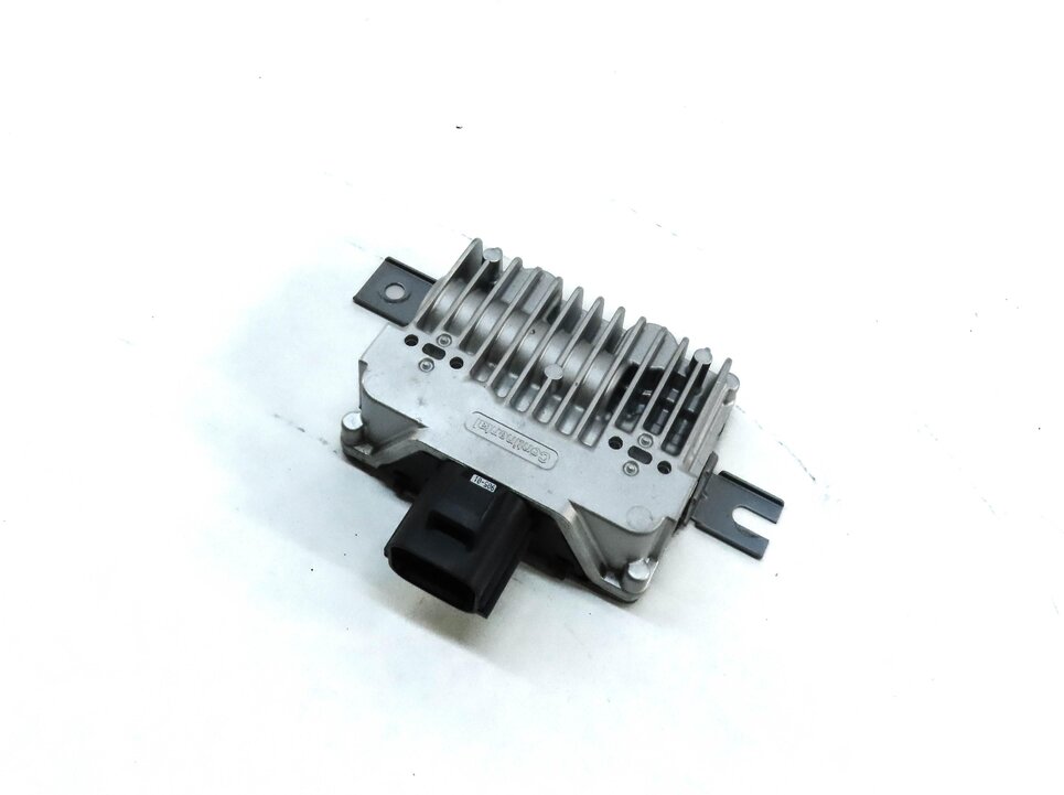 Thumbnail 1: 2010-2015 LR2 LR4 EVOQUE RANGE ROVER SPORT (L320 L538) FUEL PUMP CONTROL MODULE