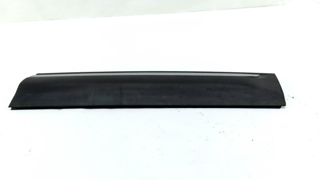Thumbnail 4: 2013 LAND RANGE ROVER EVOQUE (L538) FRONT RIGHT LOWER DOOR MOULDING TRIM (BLACK)