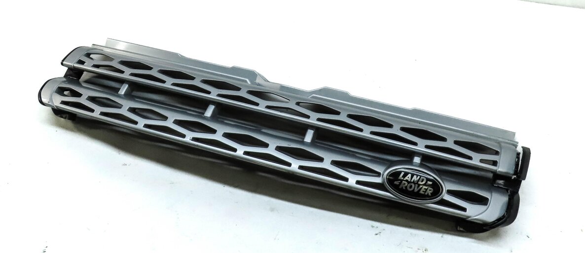 Thumbnail 1: 2013-2015 RANGE ROVER EVOQUE (L538) FRONT UPPER HOOD AIR VENT GRILLE TRIM