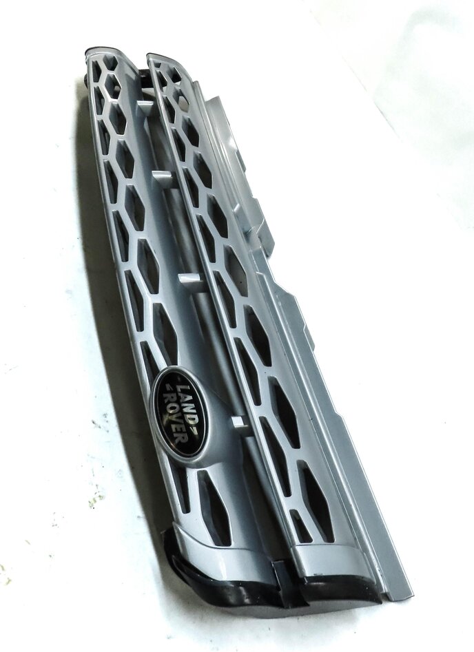 Thumbnail 4: 2013-2015 RANGE ROVER EVOQUE (L538) FRONT UPPER HOOD AIR VENT GRILLE TRIM