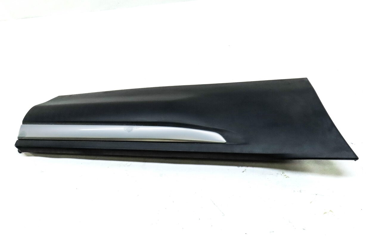 Thumbnail 2: 2013 LAND RANGE ROVER EVOQUE (L538) REAR RIGHT LOWER DOOR TRIM MOULDING (BLACK)