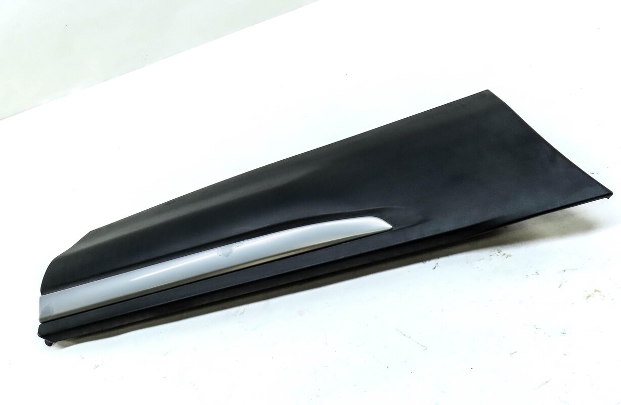 Thumbnail 3: 2013 LAND RANGE ROVER EVOQUE (L538) REAR RIGHT LOWER DOOR TRIM MOULDING (BLACK)