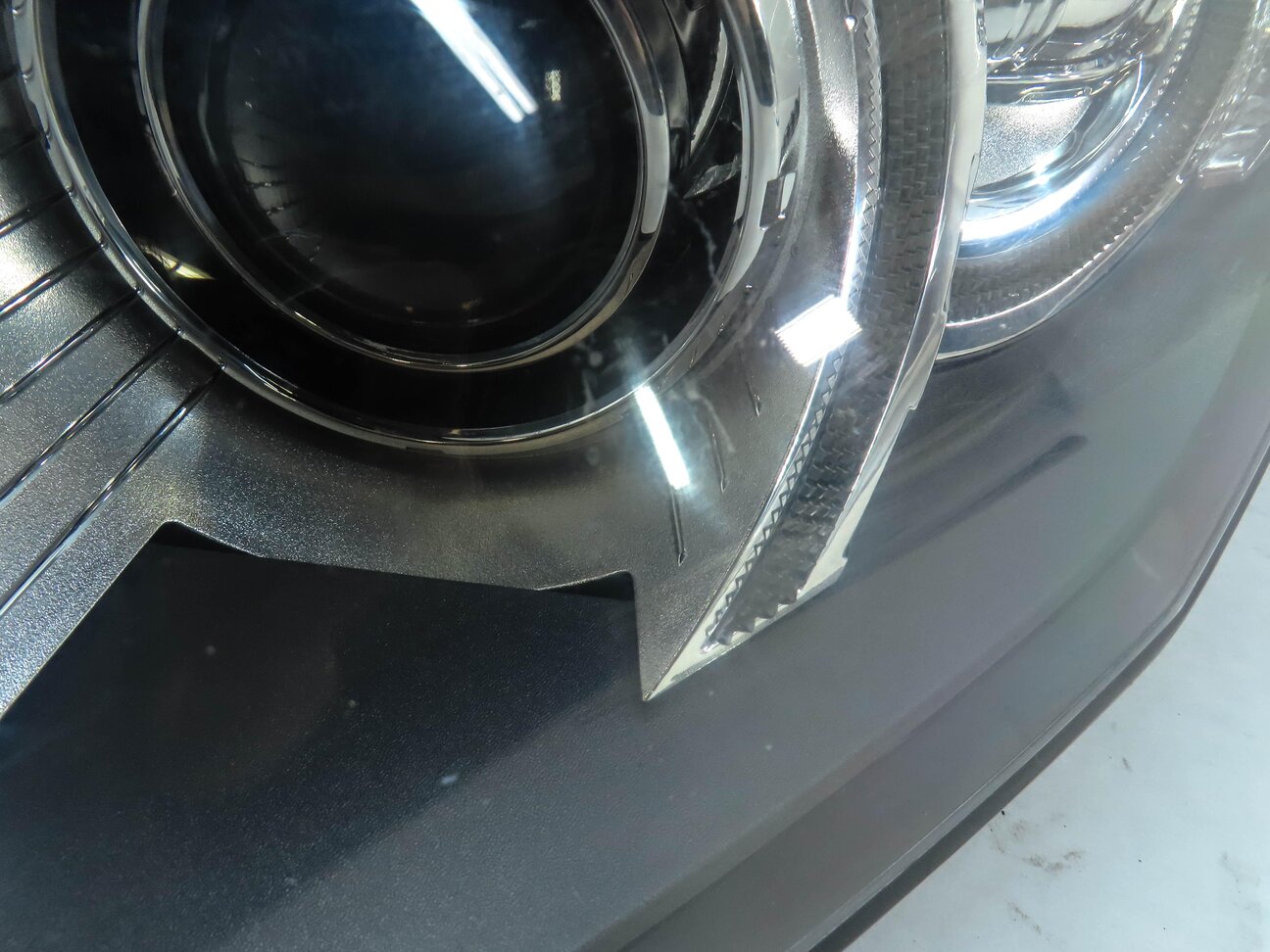Thumbnail 9: 2012-2015 RANGE ROVER EVOQUE (L538) LEFT - XENON HID ADAPTIVE HEADLIGHT LAMP
