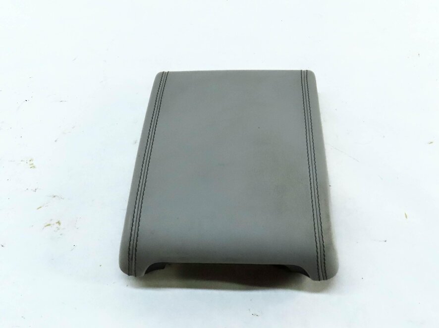Thumbnail 2: 2012-2015 RANGE ROVER EVOQUE (L538) FRONT CENTER CONSOLE ARMREST LID (GRAY)