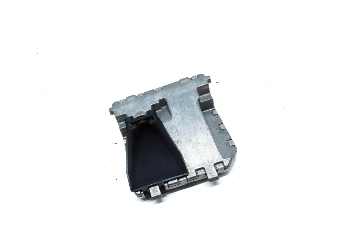 Thumbnail 3: 2013-2014 MERCEDES GL ML (W166 X166) FRONT WINDSHIELD LANE KEEP ADAS CAMERA