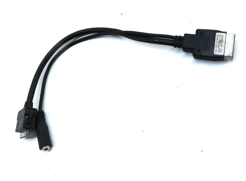 Thumbnail 3: 2014 MERCEDES GL550 (X166) APPLE AUXILIARY IPON AUXILIARY RADIO INPUT CABLE