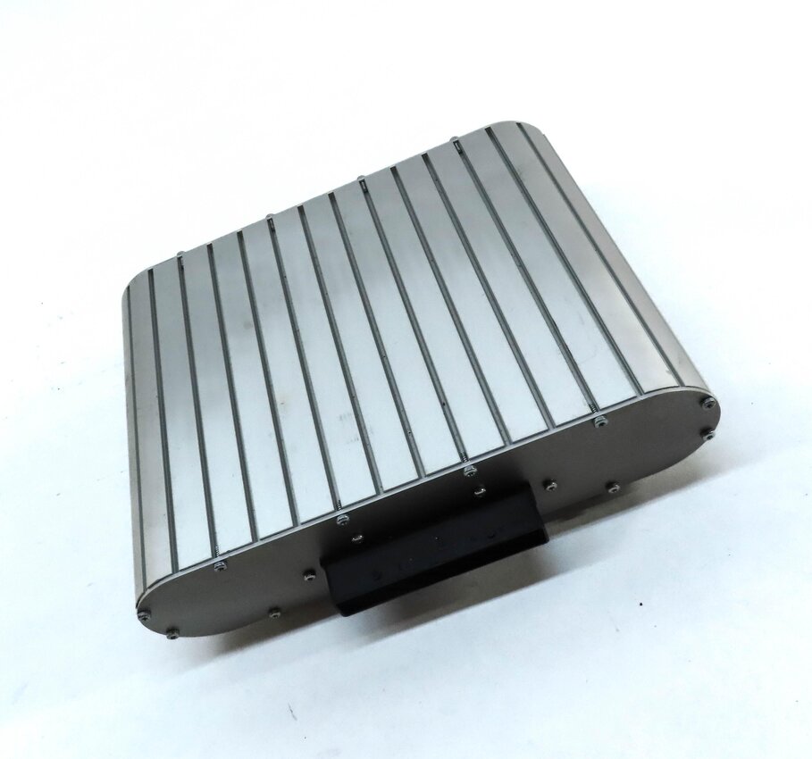 Thumbnail 3: 14-19 E GL ML SL CLS SLS (W212 W166 X166 W218) BANG & OLUFSEN AMG ICE AMPLIFIER