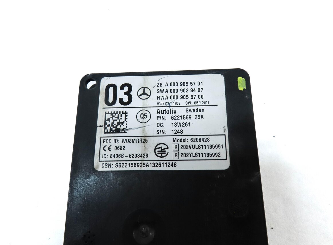 Thumbnail 4: 2014 MERCEDES GL350 GL450 GL550 GL63 CLS550 (C218 X166) BLIND SPOT RADAR MODULE